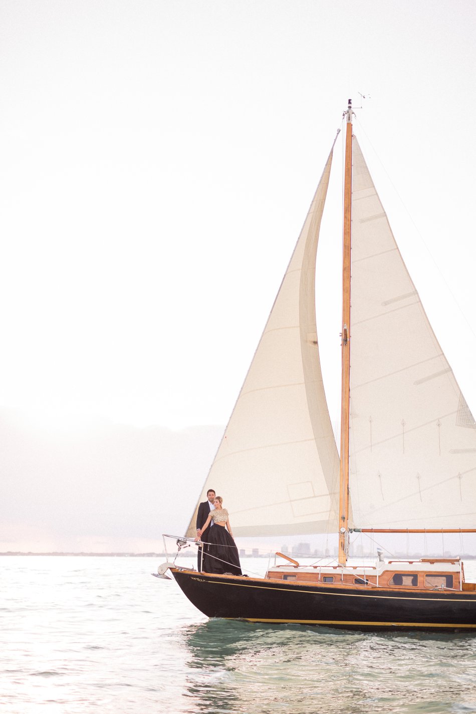 naples-luxury-sailing-engagement-photography-nautical-sailboat-engagement_1088.jpg