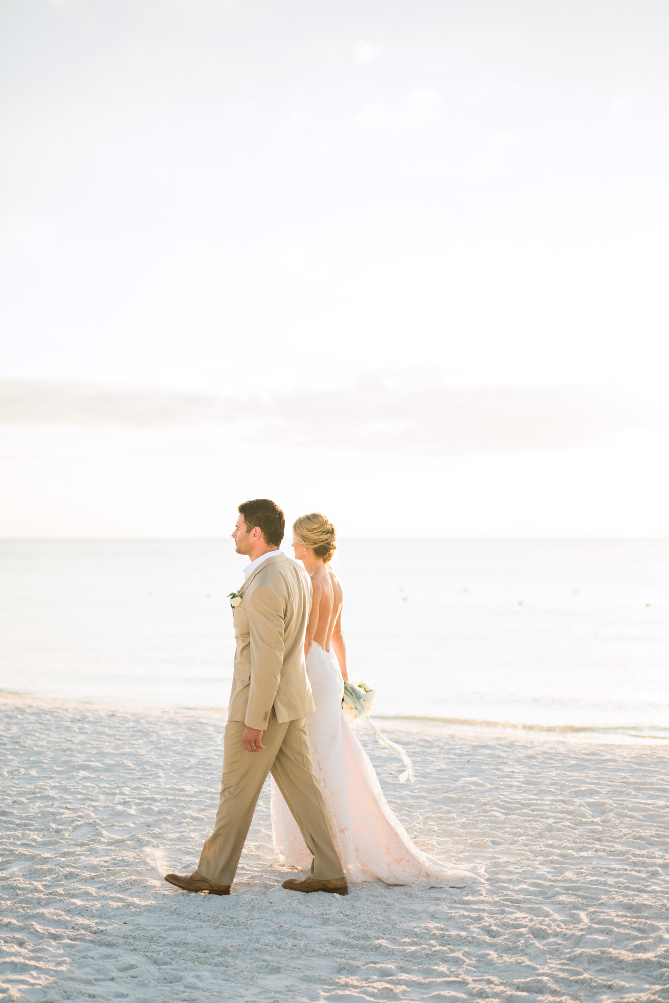 marco-beach-ocean-resort-naples-florida-wedding-photographer-hunter-ryan-photo-05928.jpg