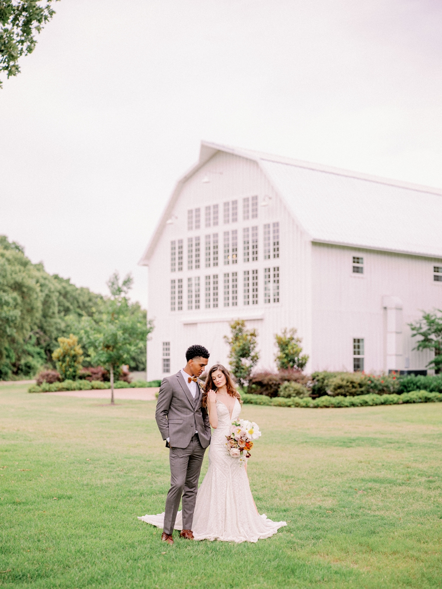 white-sparrow-barn-wedding-dallas-texas-wedding-photographer-hunter-ryan-photo_1401.jpg