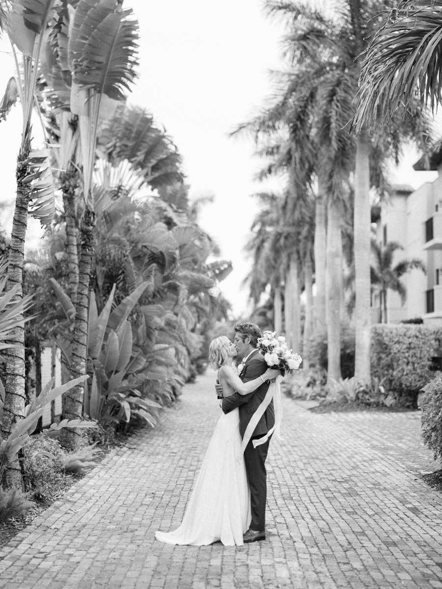 Escalante-Hotel-Wedding Photographer-Naples-FL-Destination-Wedding-Hunter-Ryan-Photo-SandJ_0435.jpg
