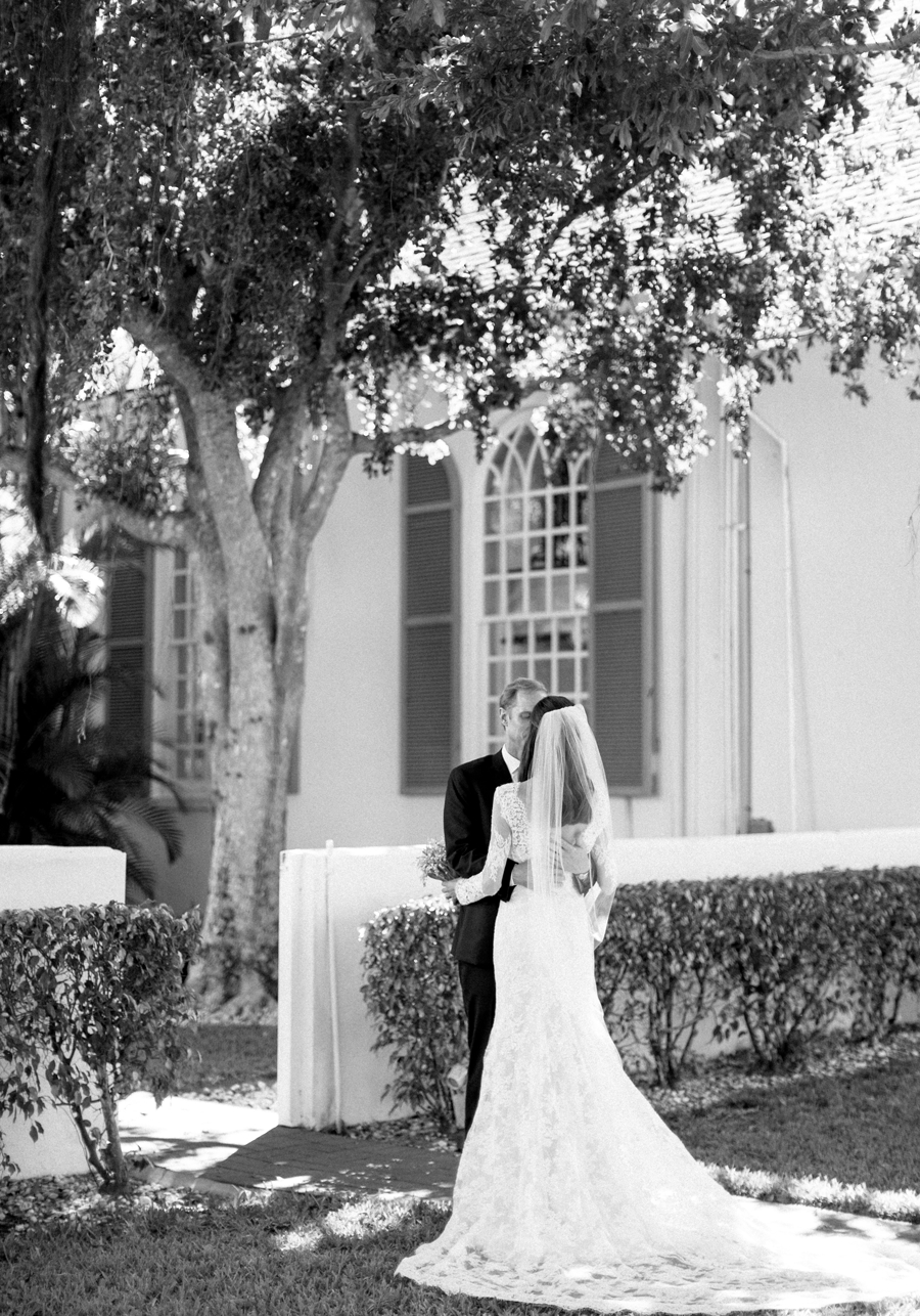 Port-Royal-Club-Wedding Photographer-Naples-FL-Destination-Wedding-Hunter-Ryan-Photo-HandJ_0282.jpg