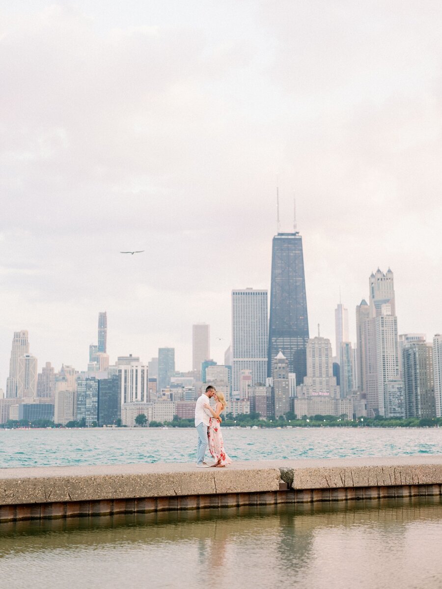 lincoln-park-engagement-chicago-wedding-photographer-hunter-ryan-photo-jc_0735.jpg