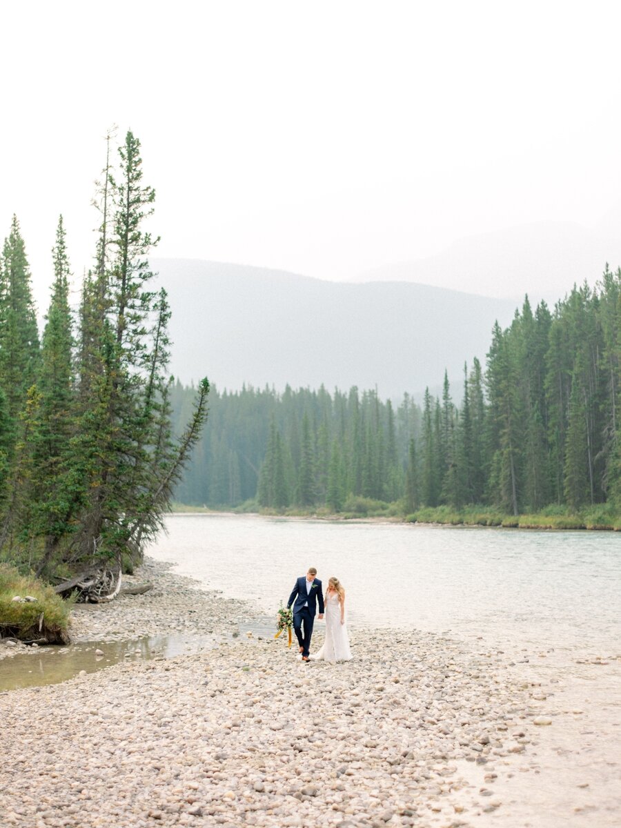 banff-canada-wedding-Moraine Lake-wedding-photographer-hunter-ryan-photo_2046.jpg