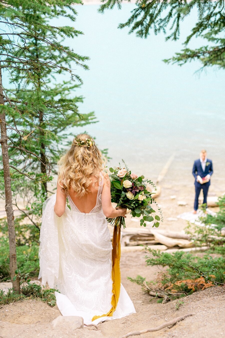 banff-canada-wedding-Moraine Lake-wedding-photographer-hunter-ryan-photo_2071.jpg
