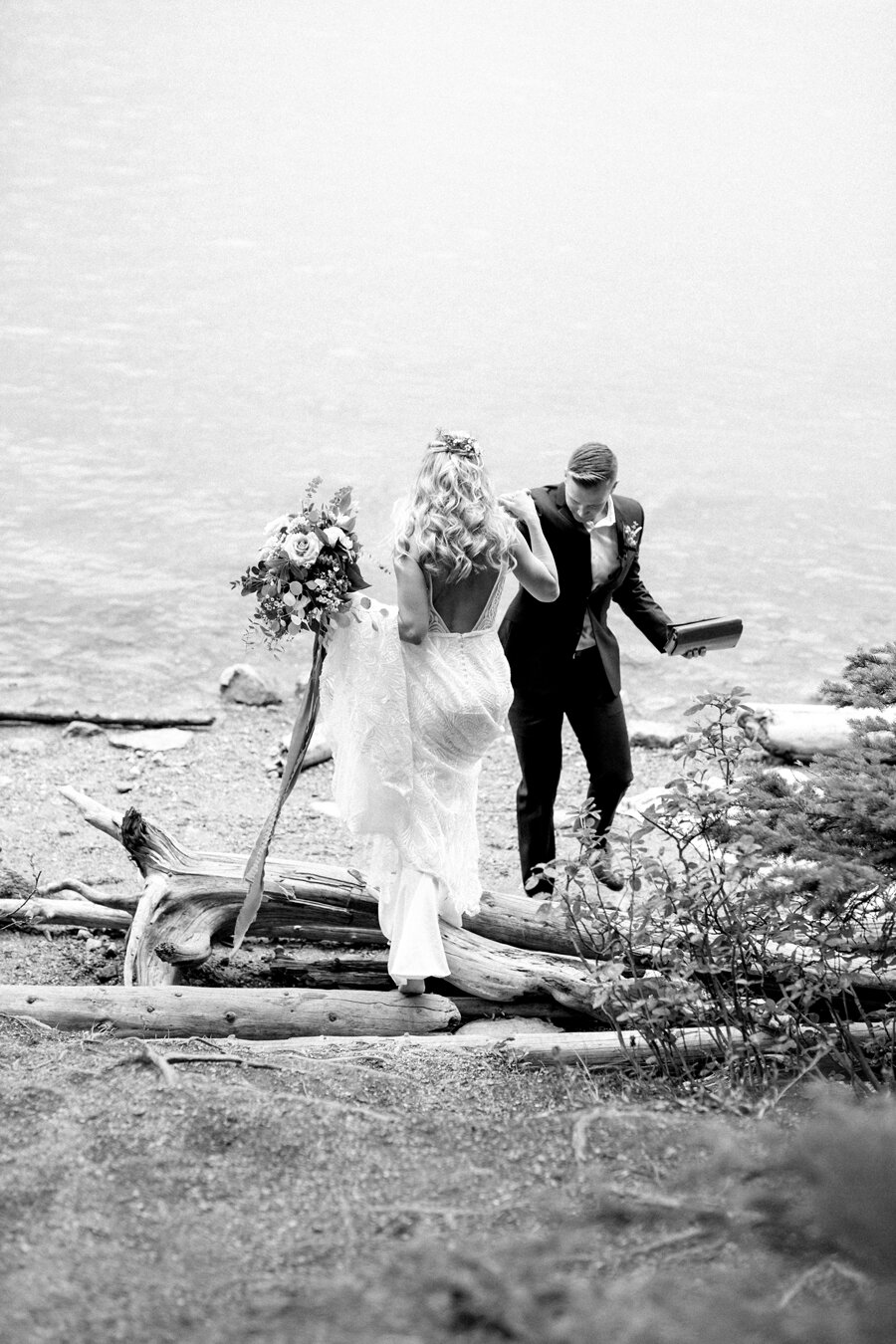 banff-canada-wedding-Moraine Lake-wedding-photographer-hunter-ryan-photo_2073.jpg