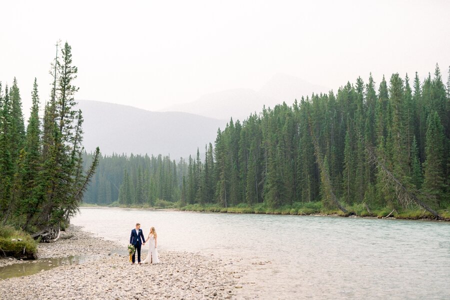 banff-canada-wedding-Moraine Lake-wedding-photographer-hunter-ryan-photo_2113.jpg