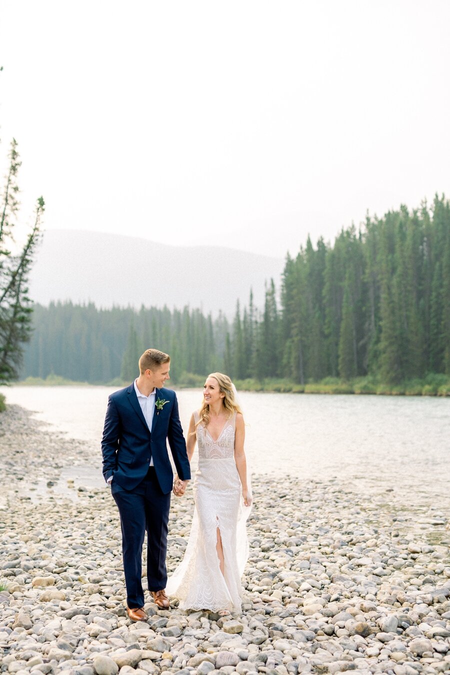 banff-canada-wedding-Moraine Lake-wedding-photographer-hunter-ryan-photo_2116.jpg