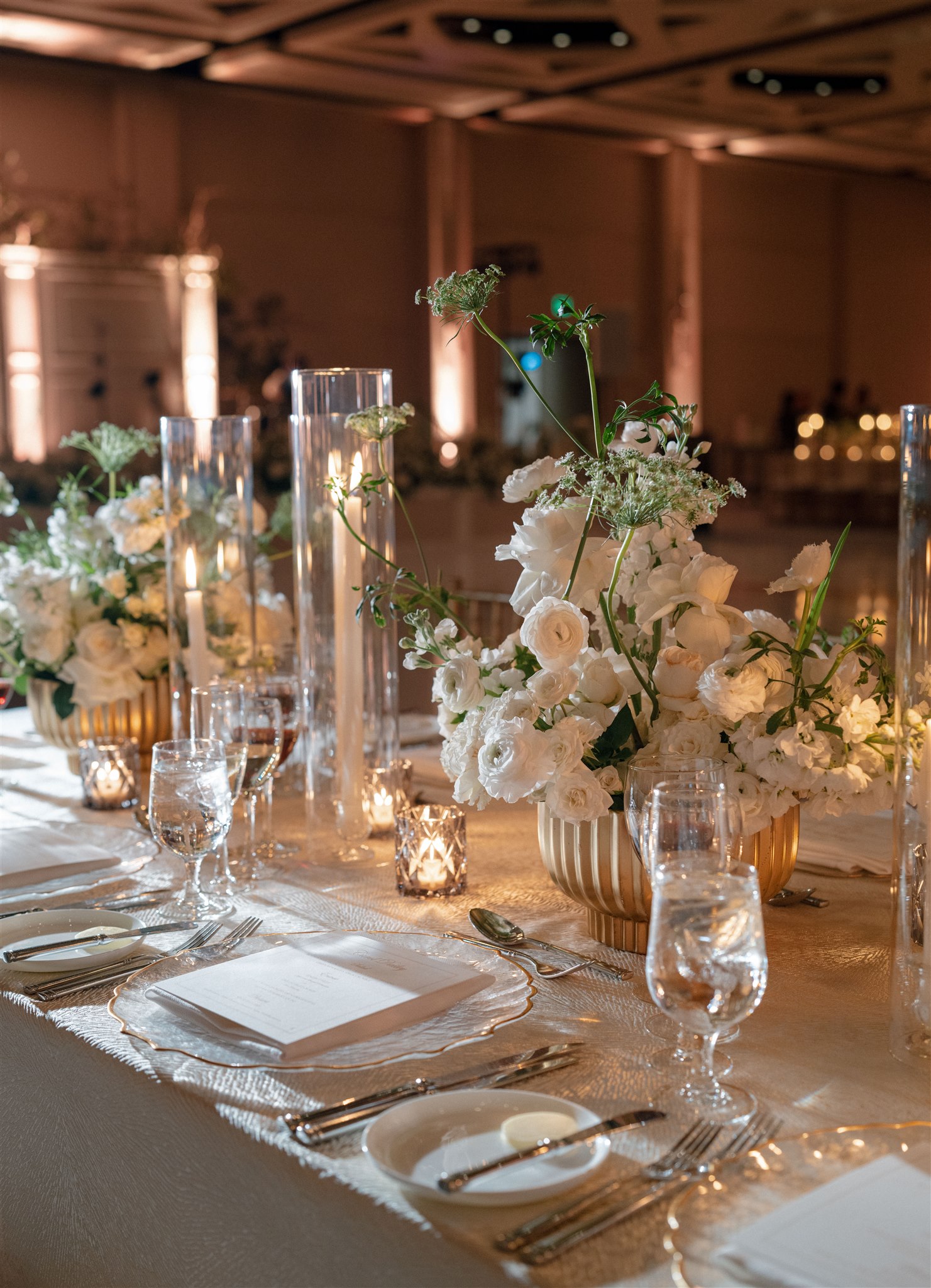 White wedding centerpieces